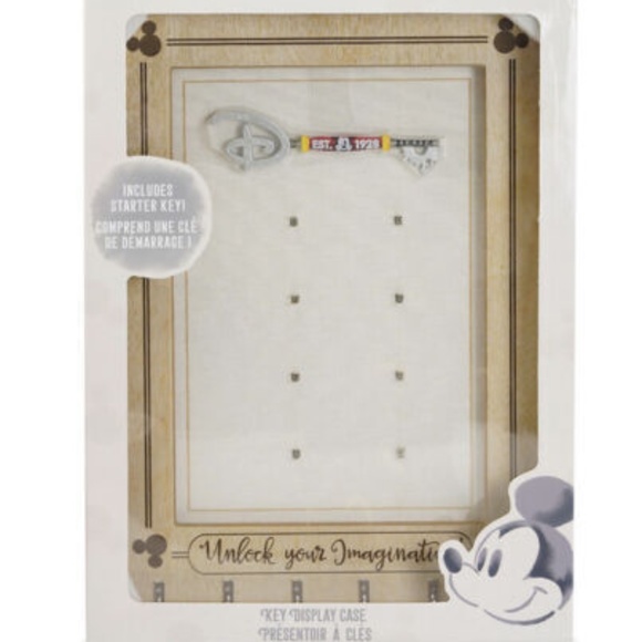 Disney Mickey Mouse Starter Collectible Key Holder Display Case New Wall W/Key